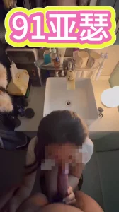 刚到家迫不及待吃起大肉棒