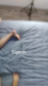 小少妇吃棒棒